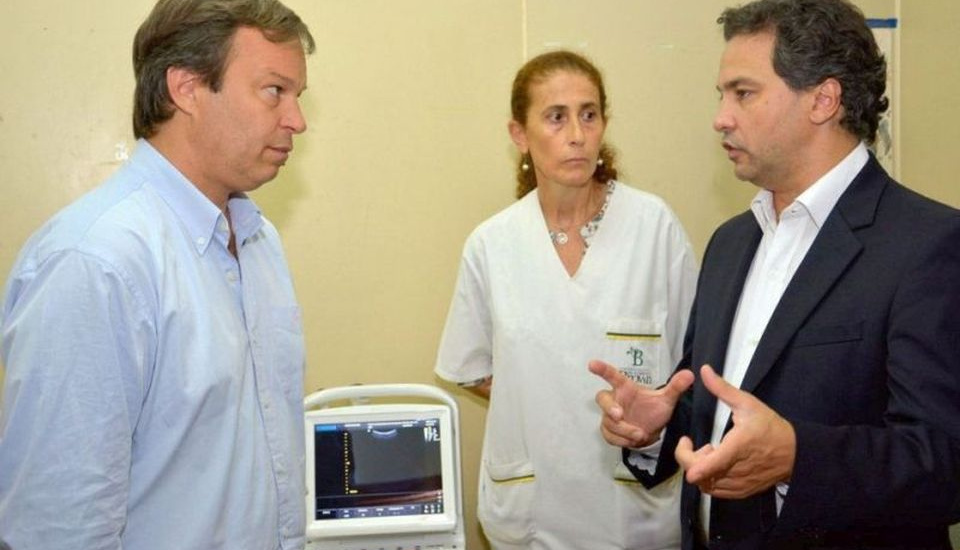 El municipio entregó un nuevo ecógrafo al centro de atención primaria de la salud de Adrogué